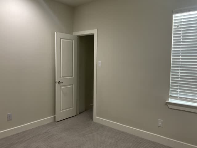 10518 Executive Lake Dr, Stafford photo 7