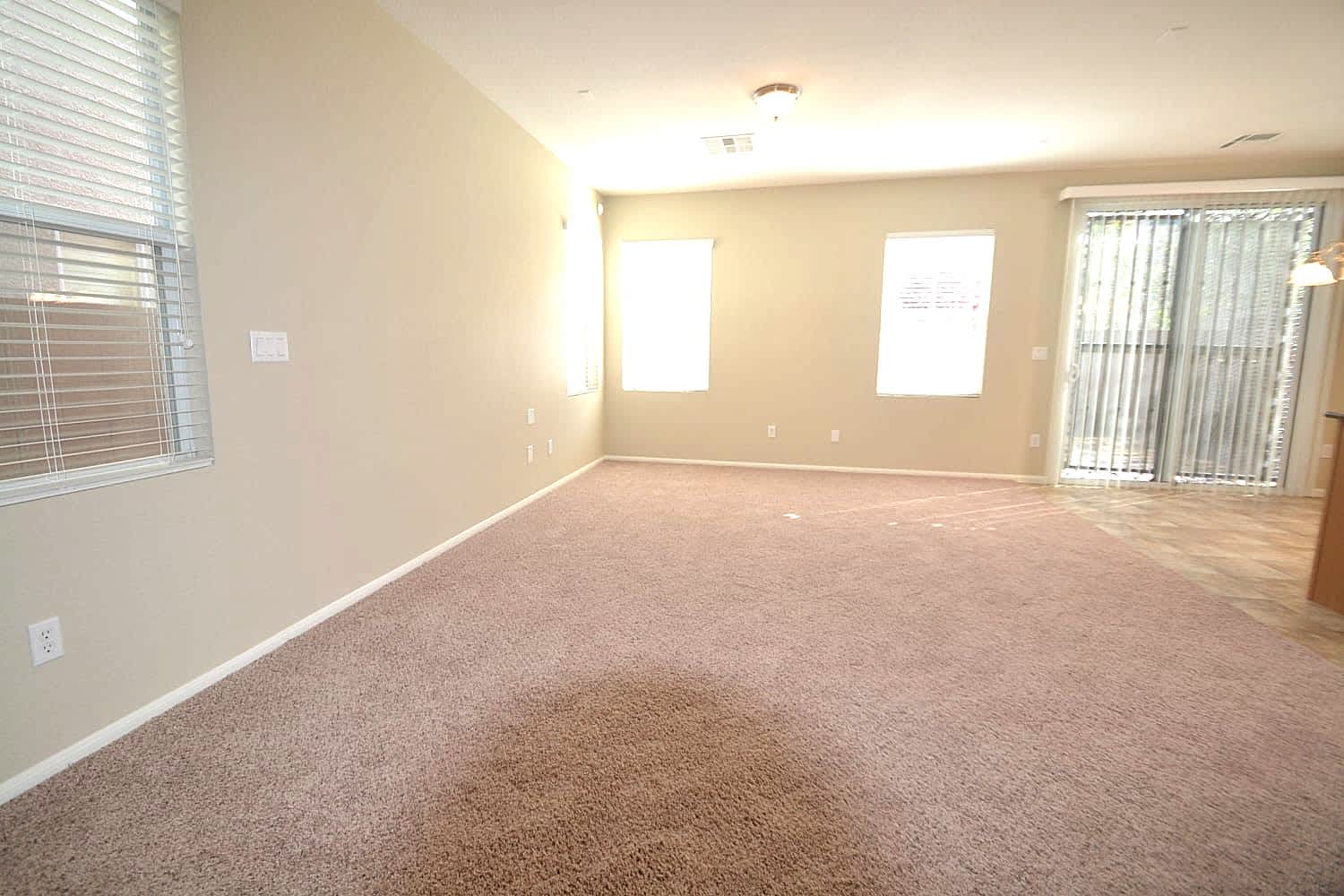 10527 Laurelwood Lake Ave, Las Vegas photo 3