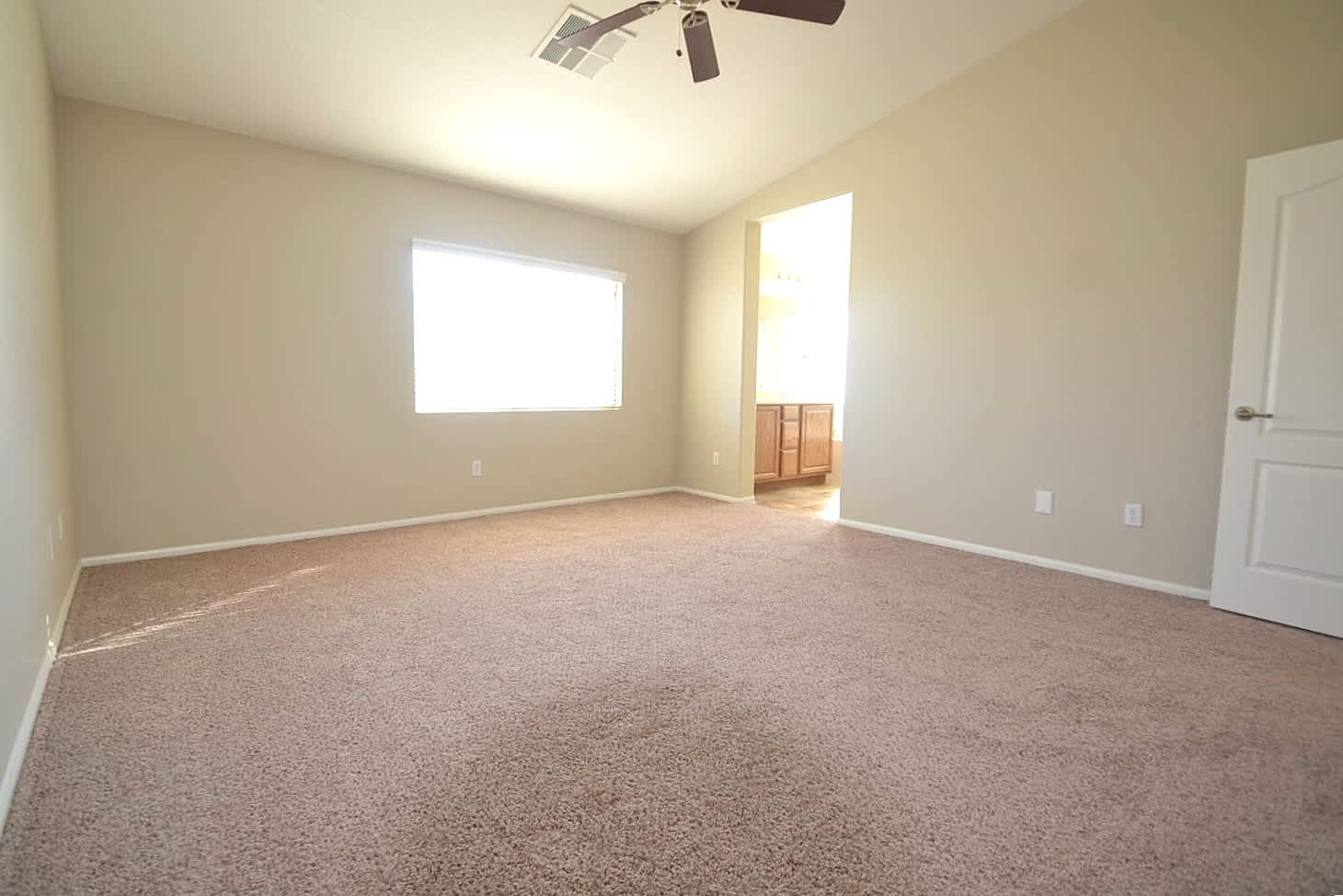 10527 Laurelwood Lake Ave, Las Vegas photo 7