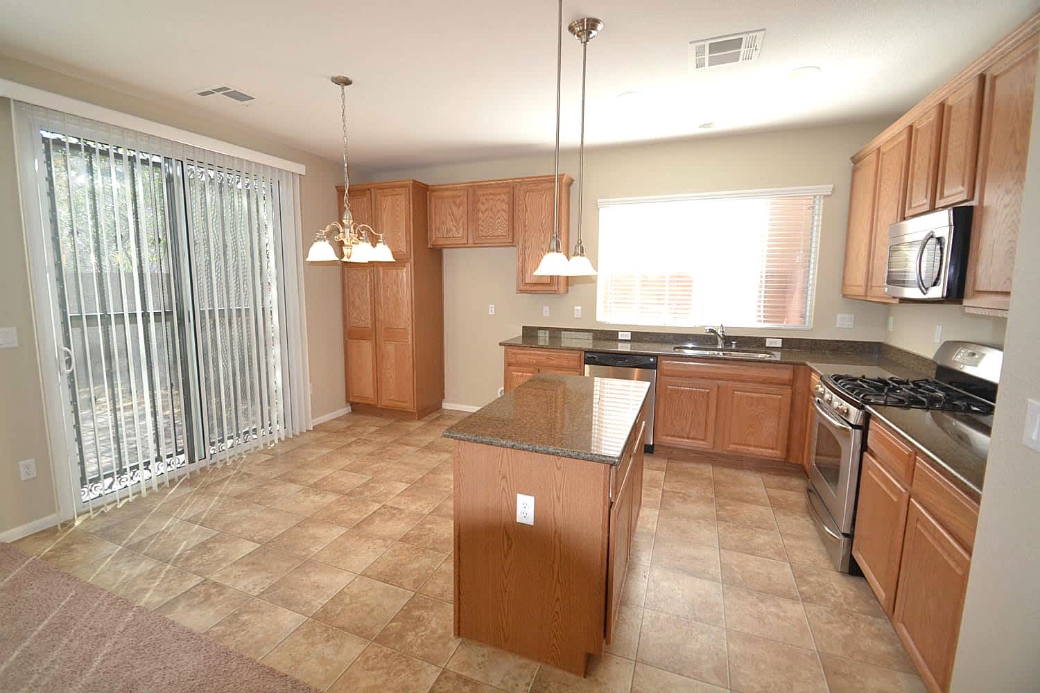 10527 Laurelwood Lake Ave, Las Vegas photo 4