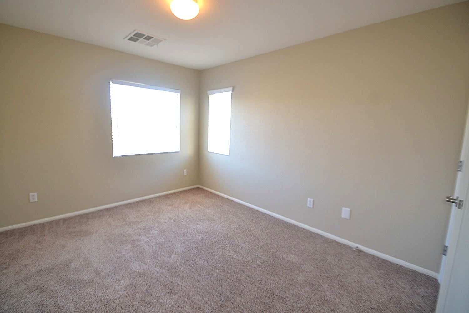 10527 Laurelwood Lake Ave, Las Vegas photo 5