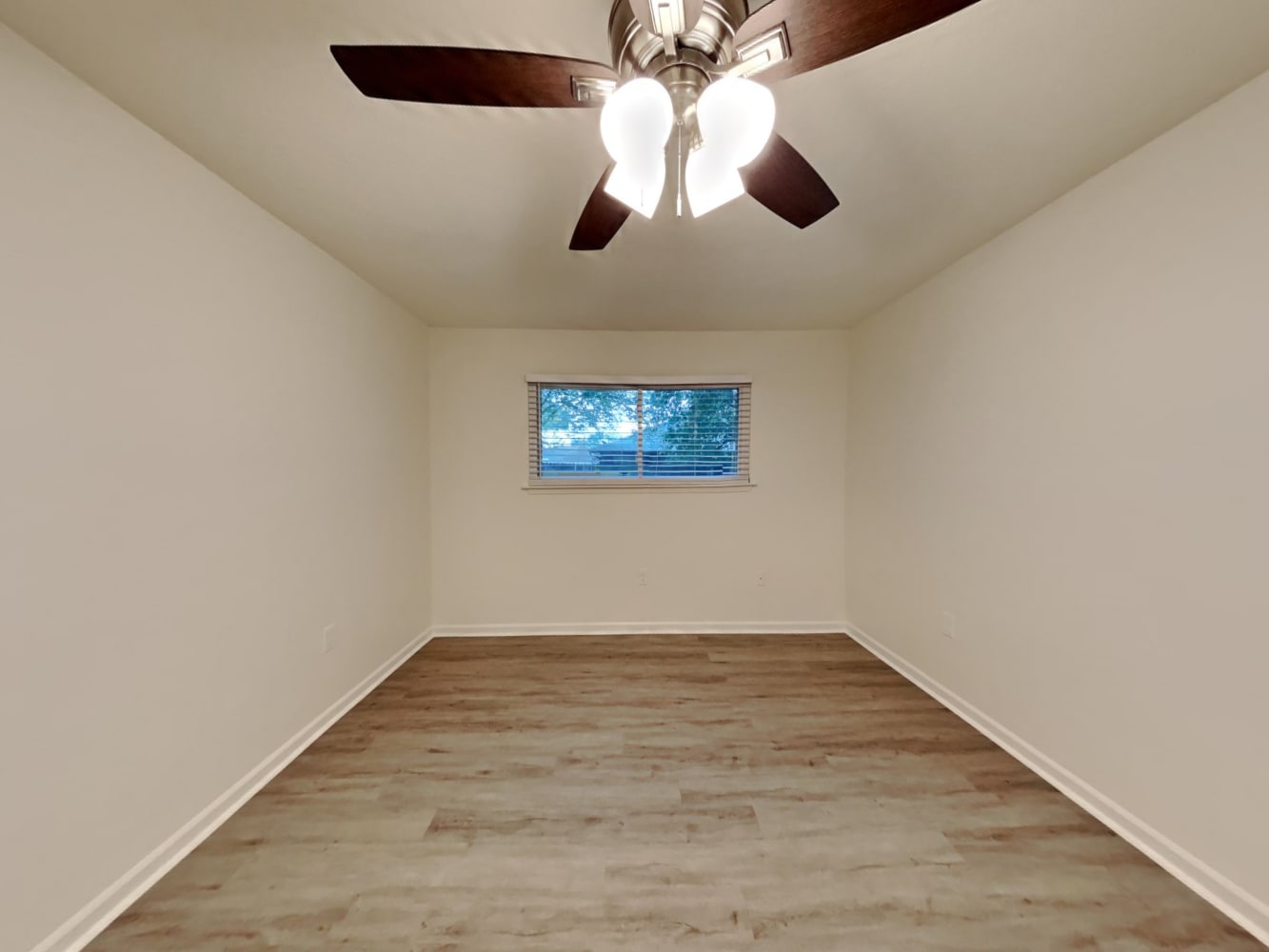 10527 Mills Walk Dr, Houston photo 13