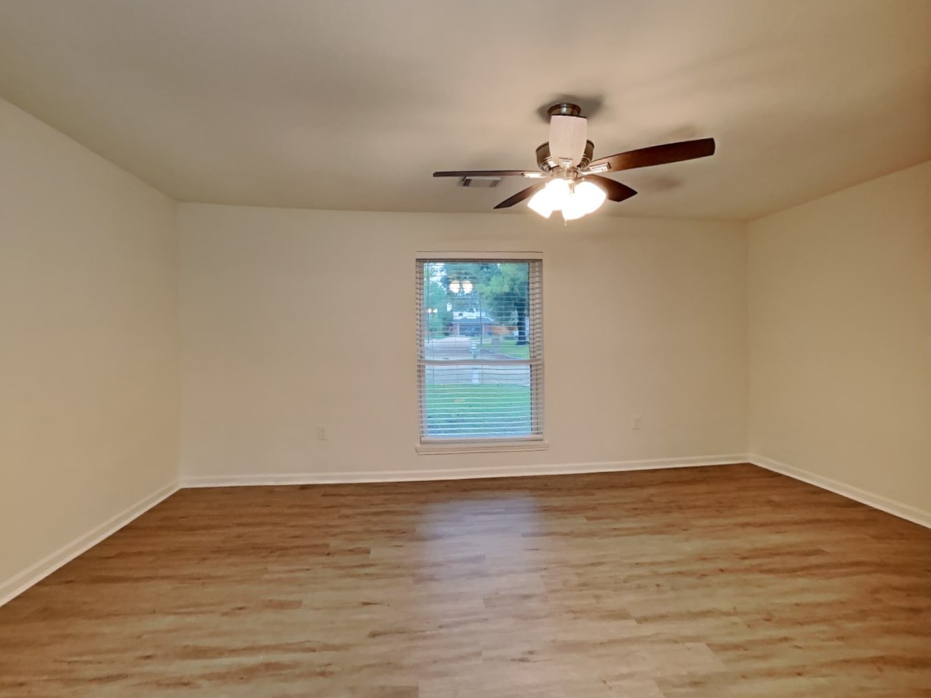 10527 Mills Walk Dr, Houston photo 12
