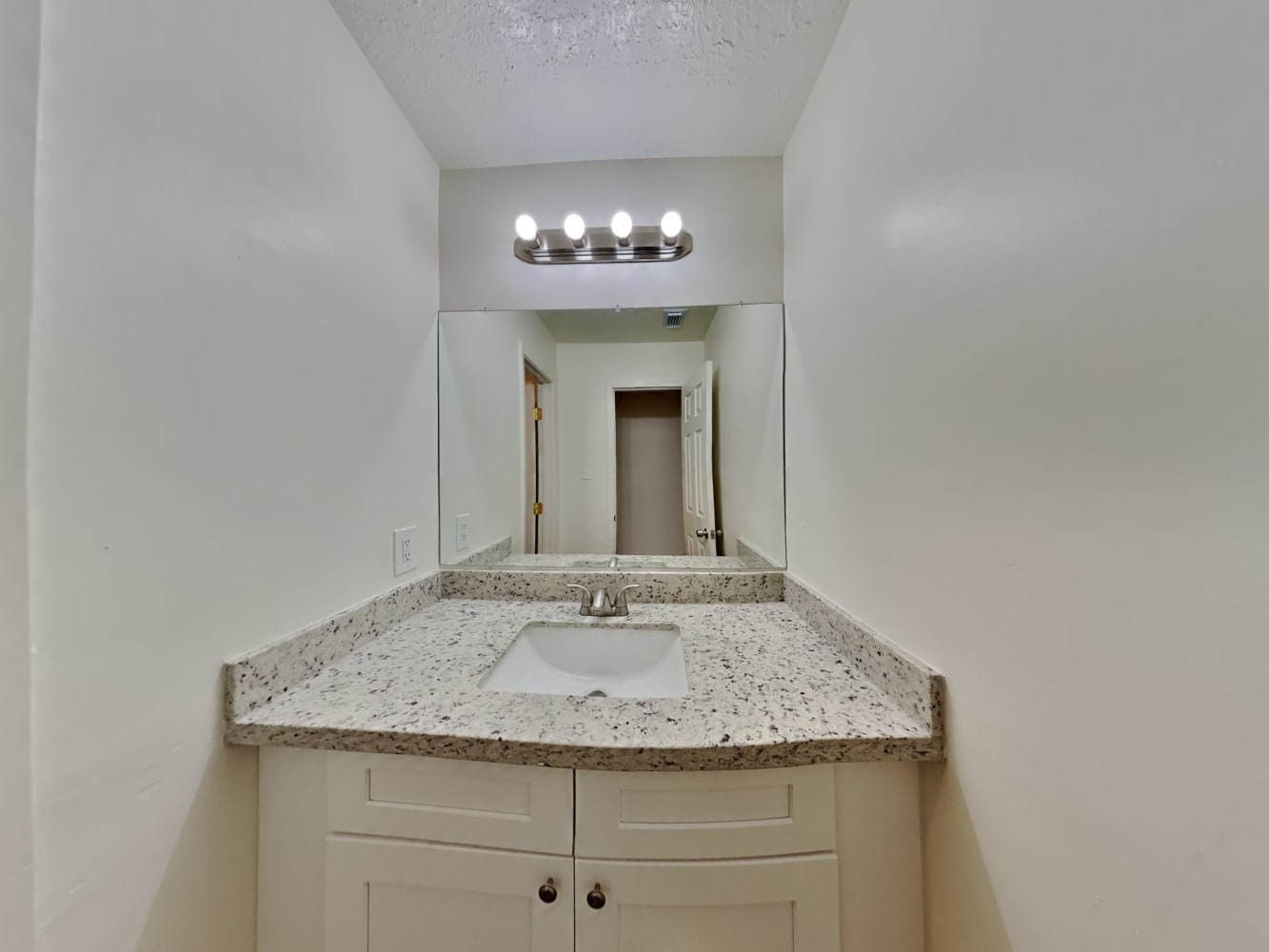 10527 Mills Walk Dr, Houston photo 15