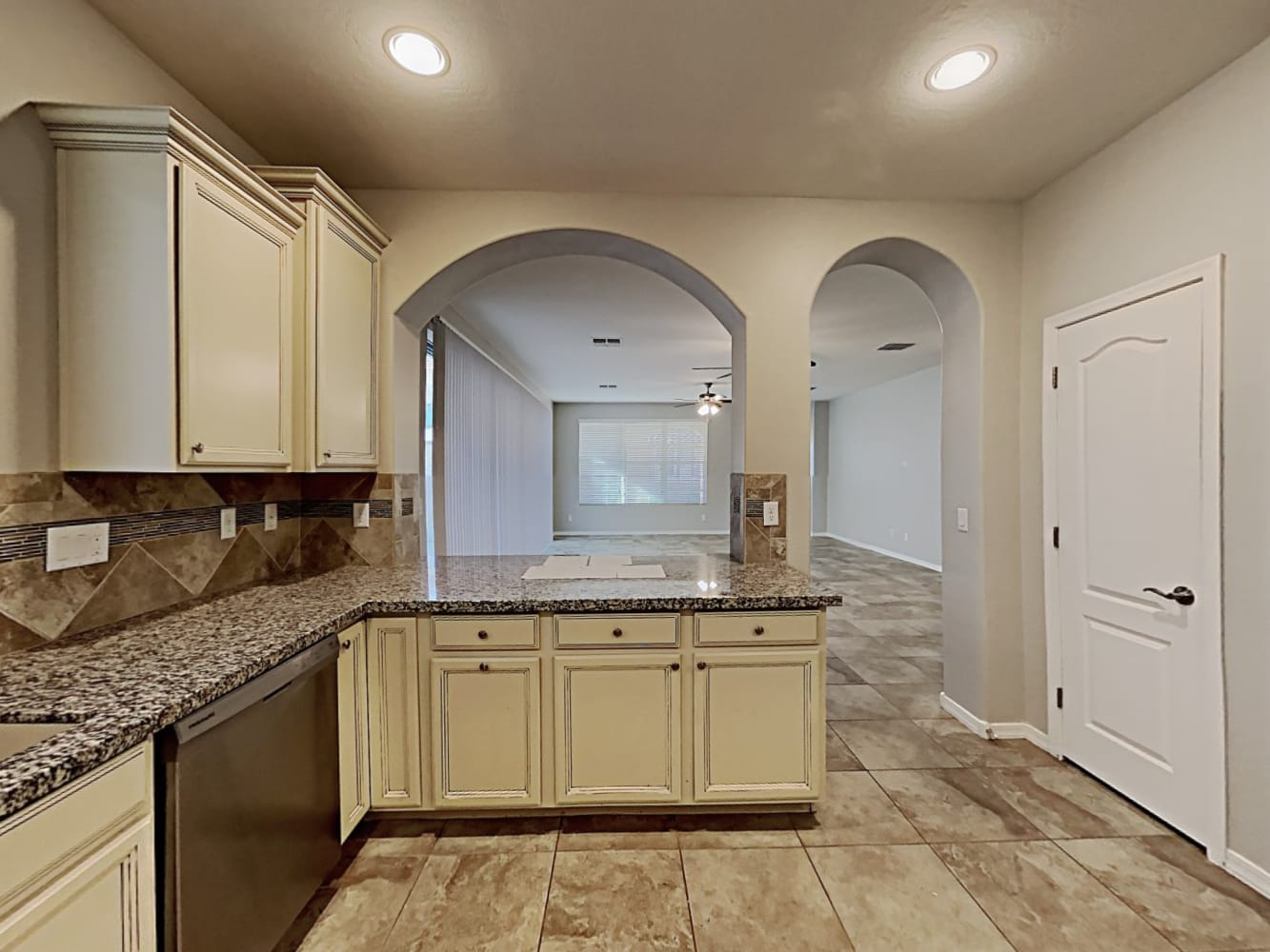 1054 S Agnes Ln, Gilbert photo 7