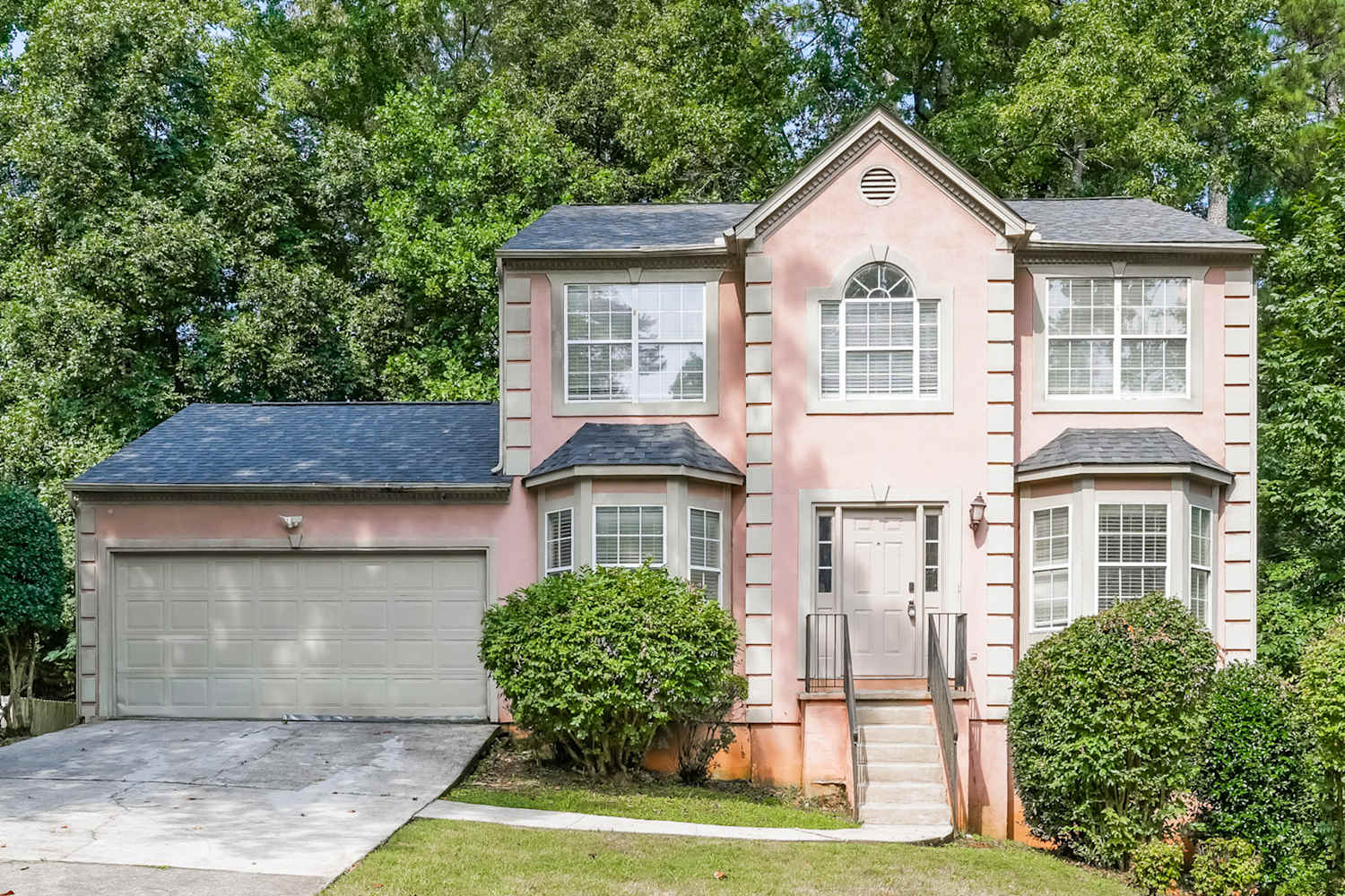 1059 Shadow Lake Dr, Lithonia photo 1