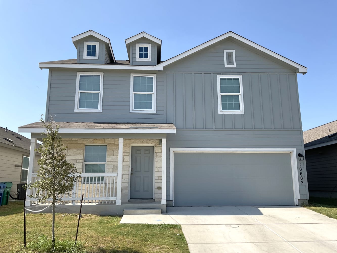 Front of 10602 Borlaug St, Converse, TX