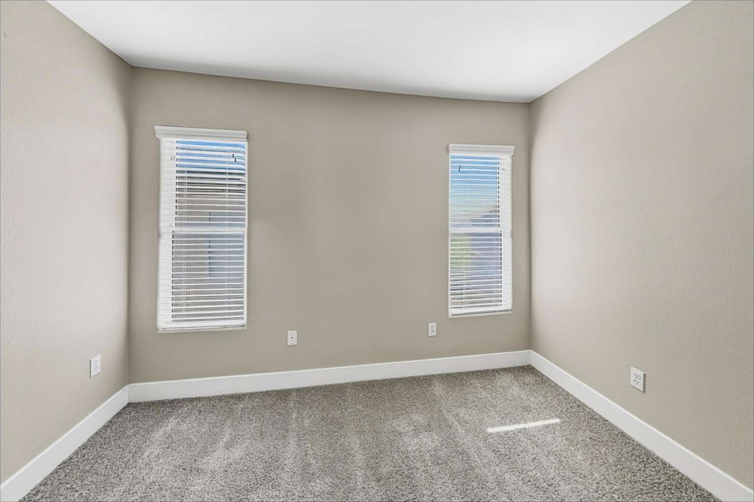 10608 Fassbinder Ct, Las Vegas photo 12