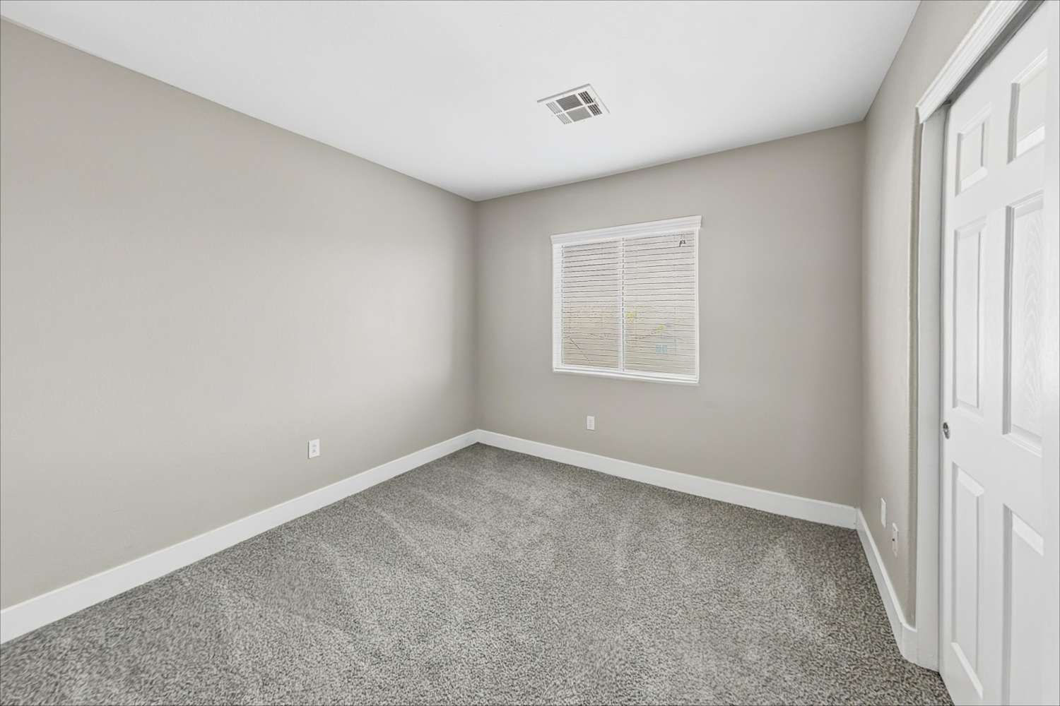 10608 Fassbinder Ct, Las Vegas photo 15
