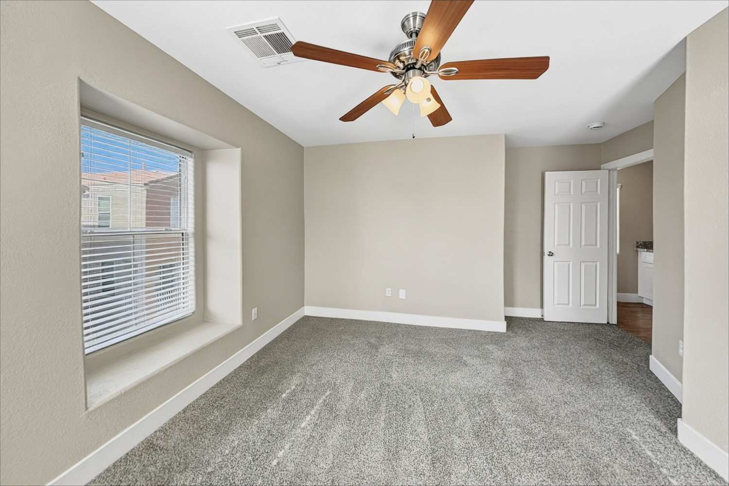 10608 Fassbinder Ct, Las Vegas photo 13