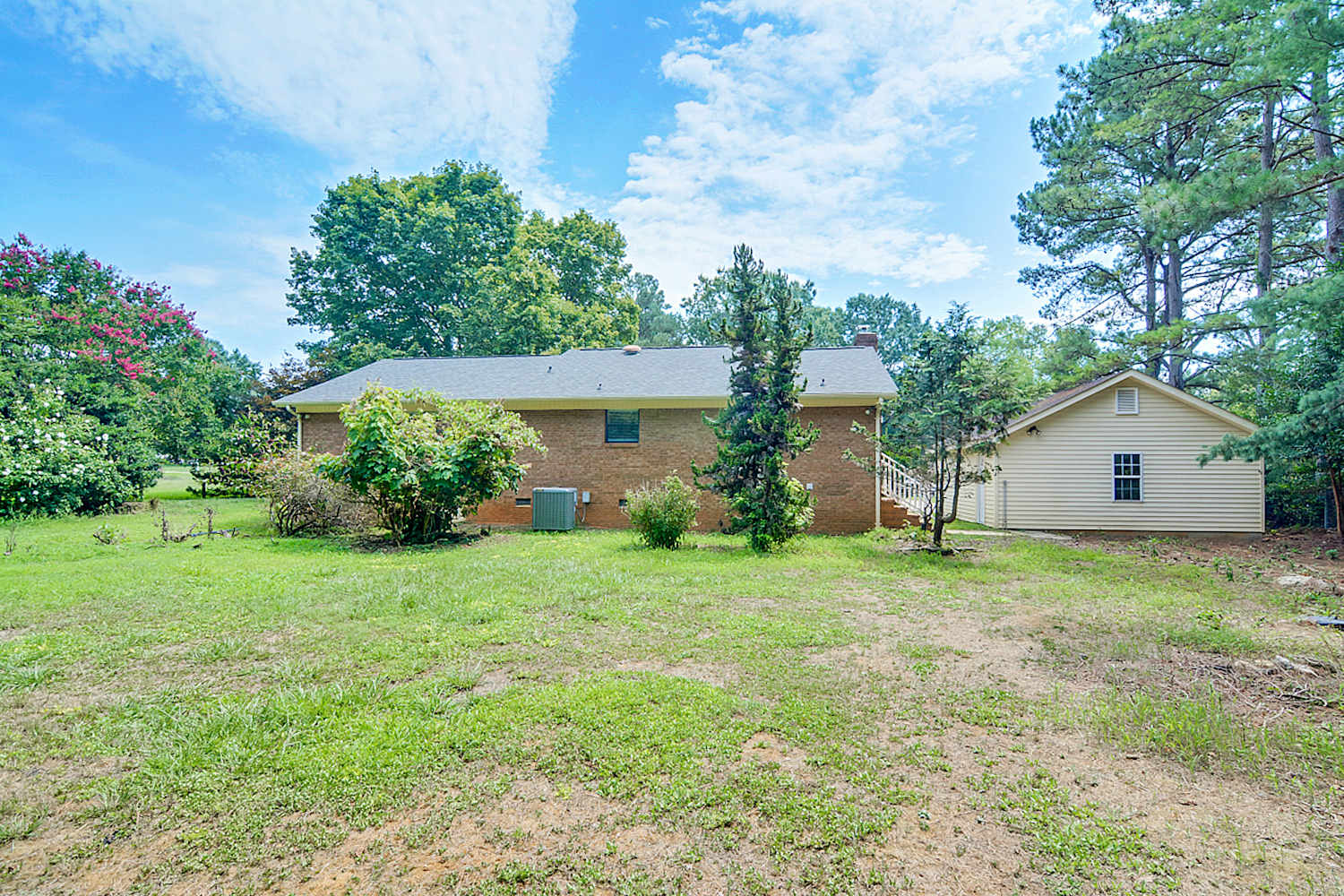 Front of 10612 Chelsea Dr, Raleigh, NC