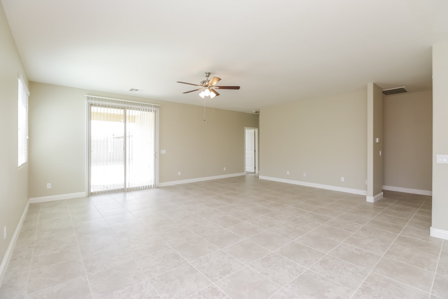 1063 W Brangus Way, San Tan Valley photo 3