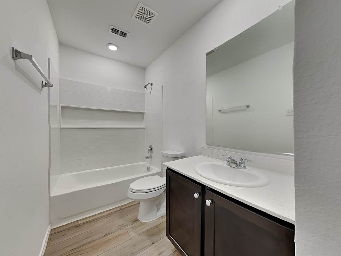 10637 Sewell Cir, Dallas photo 15
