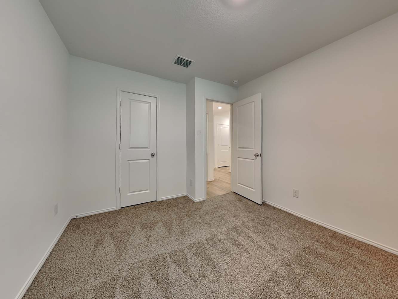 10637 Sewell Cir, Dallas photo 11