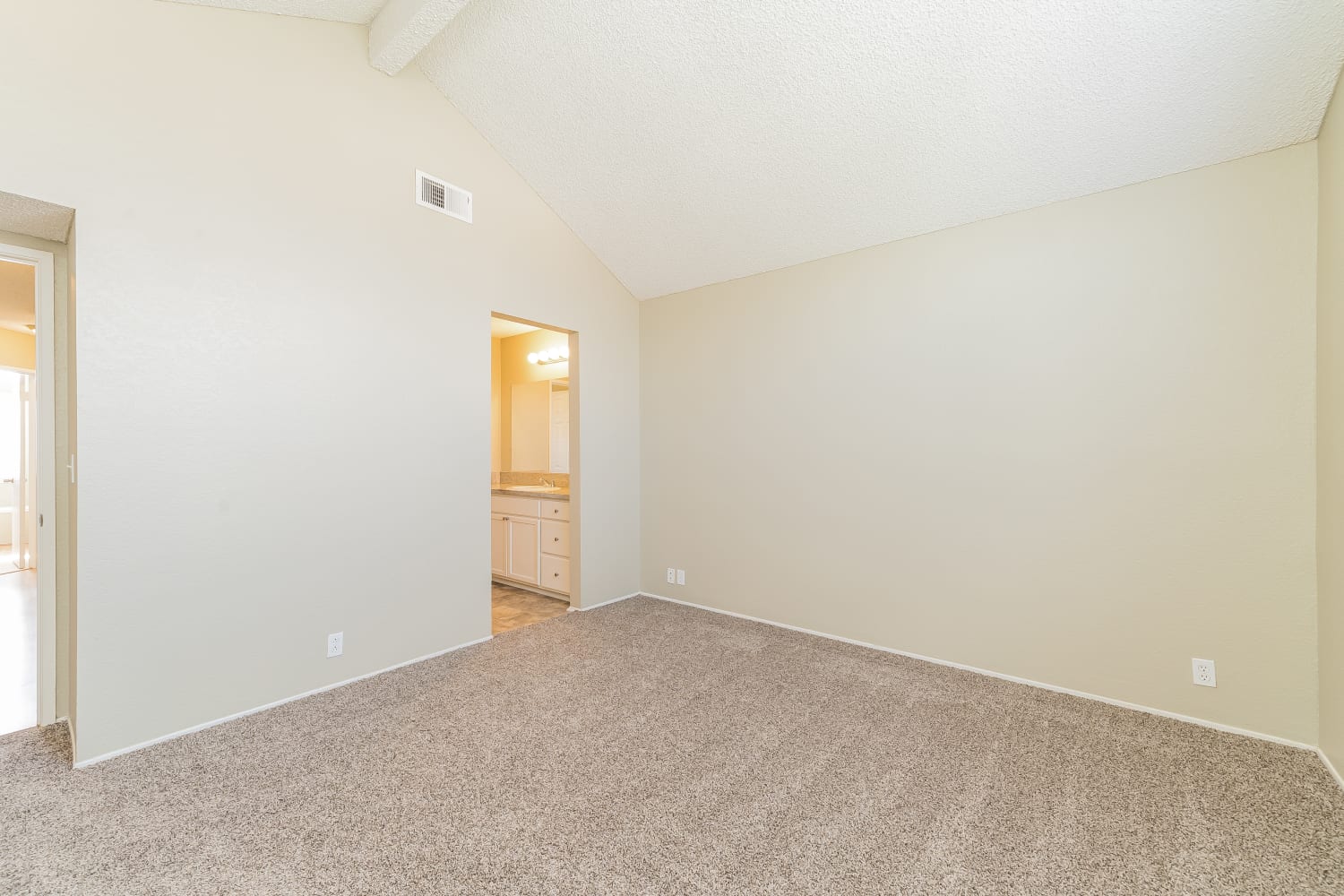 10638 Countryside Dr, Rancho Cucamonga photo 14