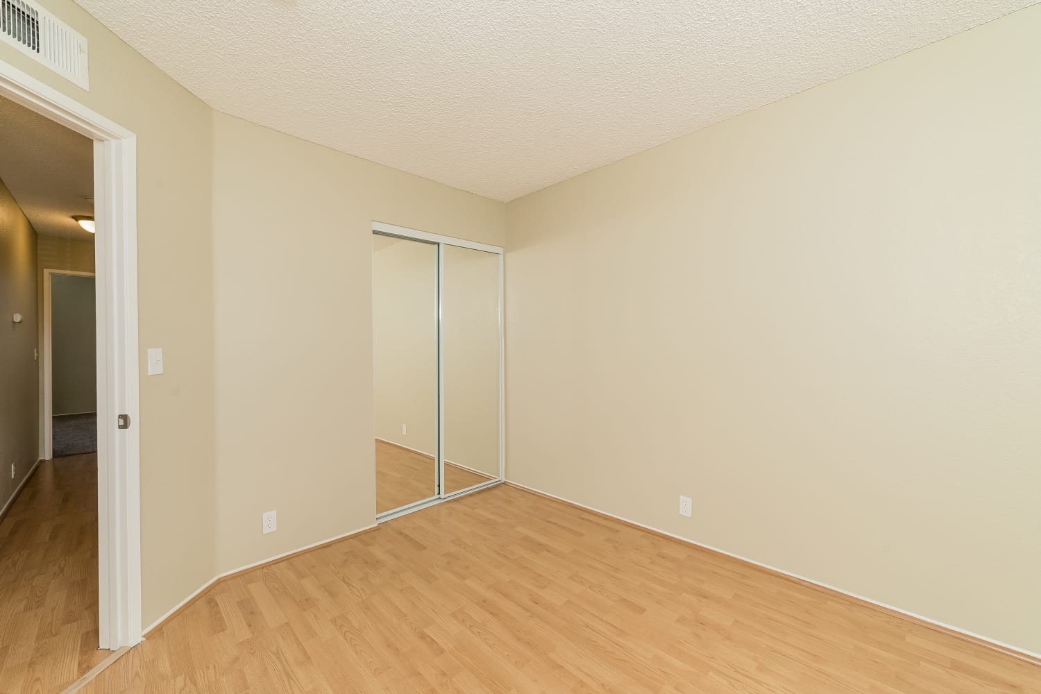 10638 Countryside Dr, Rancho Cucamonga photo 15