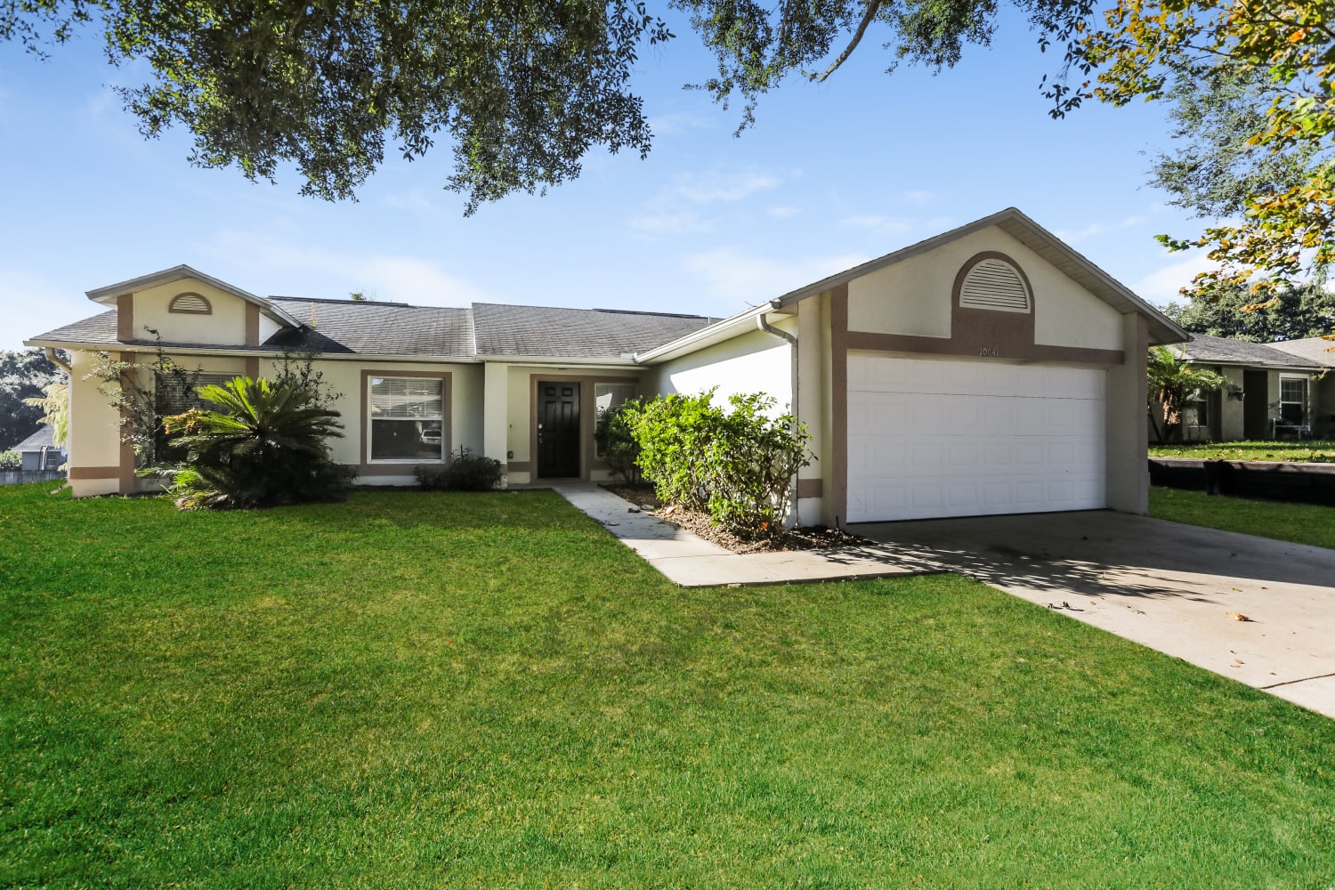 Front of 10641 Crescendo Loop, Clermont, FL