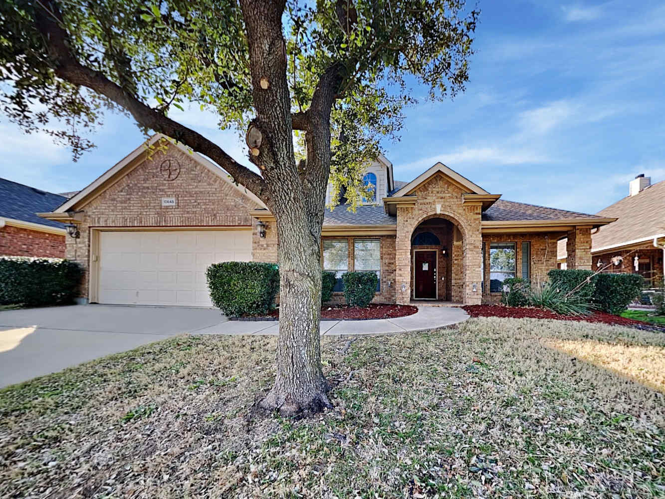 10645 Devinstone Dr, Fort Worth photo 1