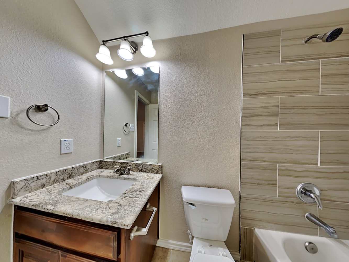 10645 Devinstone Dr, Fort Worth photo 17