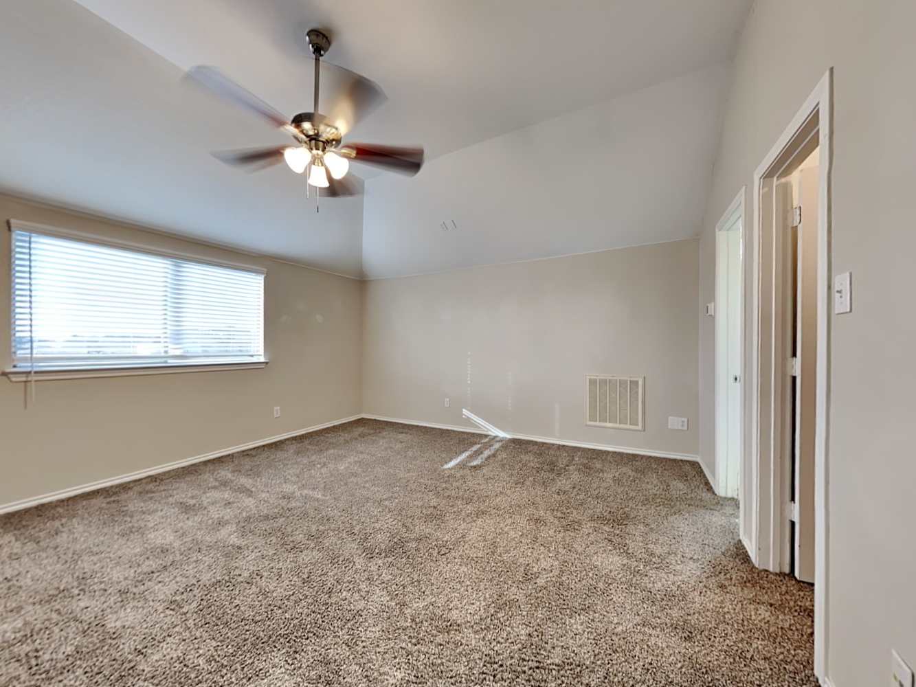 10645 Devinstone Dr, Fort Worth photo 16