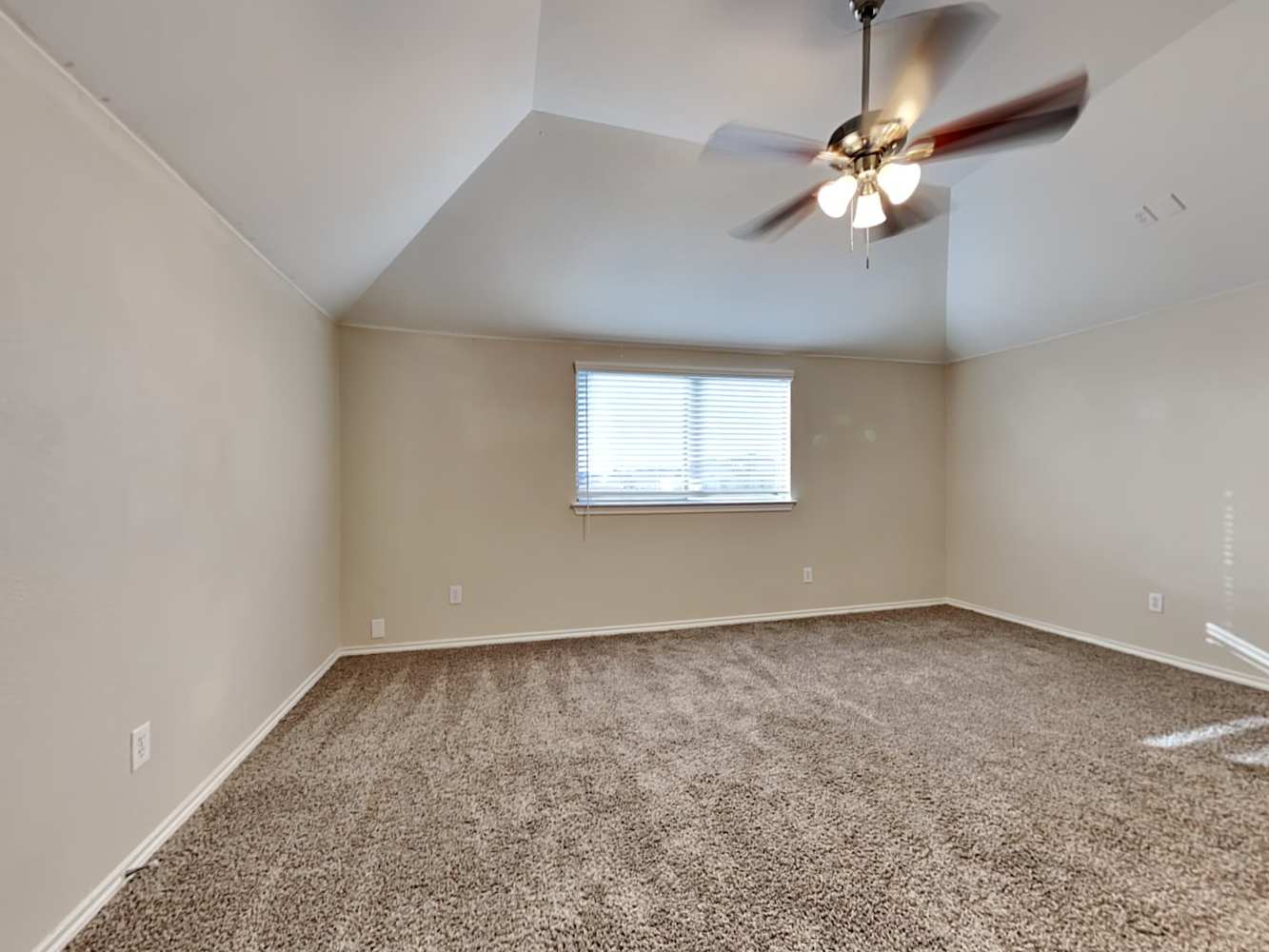 10645 Devinstone Dr, Fort Worth photo 15