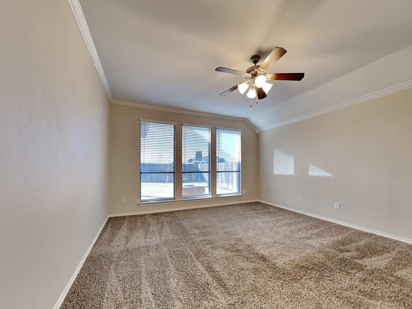 10645 Devinstone Dr, Fort Worth photo 13