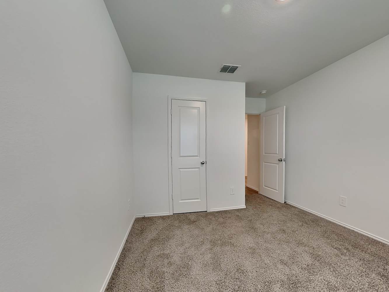 10645 Sewell Cir, Dallas photo 10