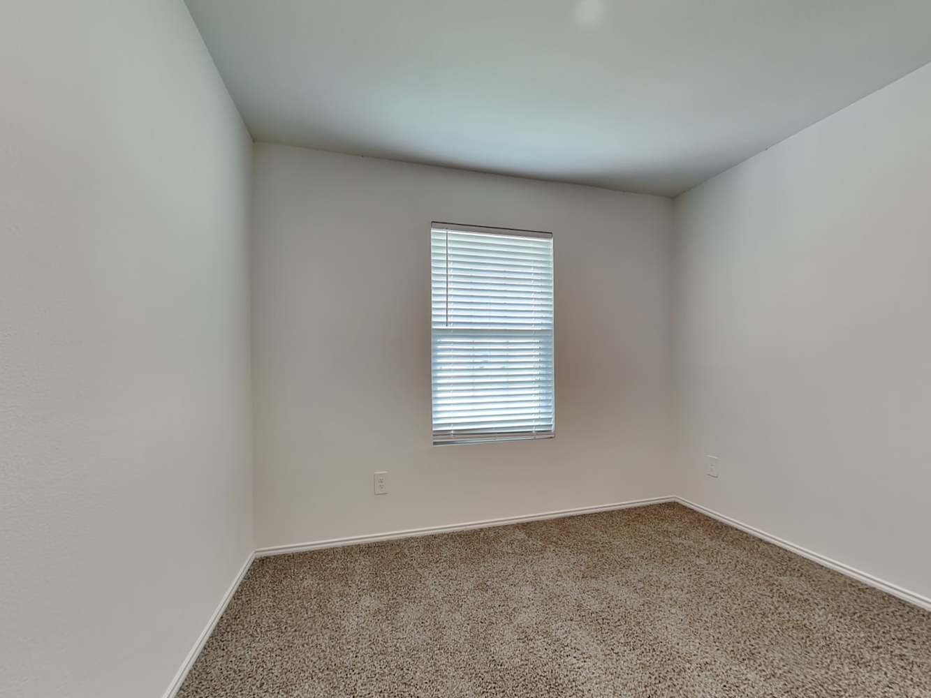 10645 Sewell Cir, Dallas photo 11
