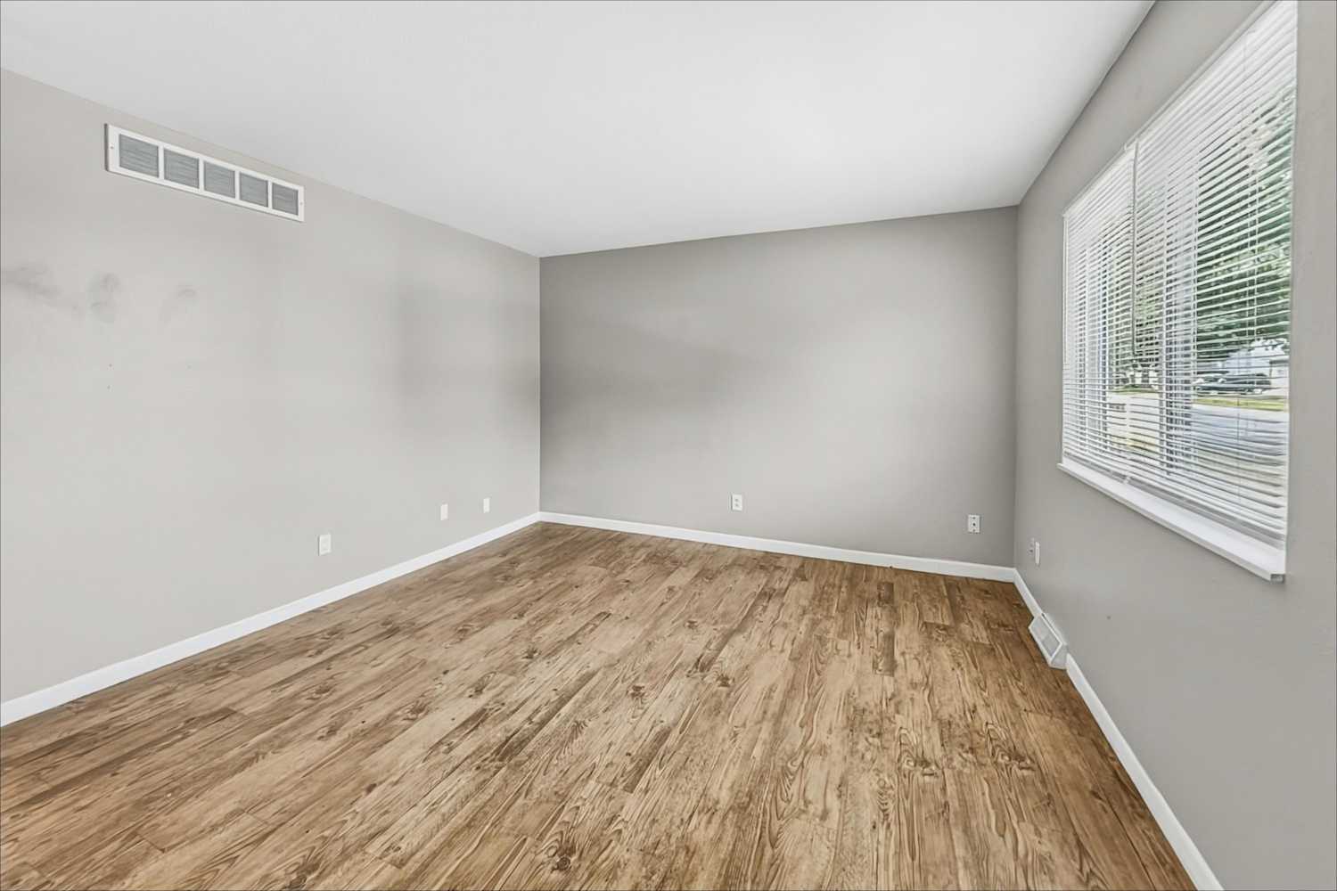 10709 Owens St, Westminster photo 7