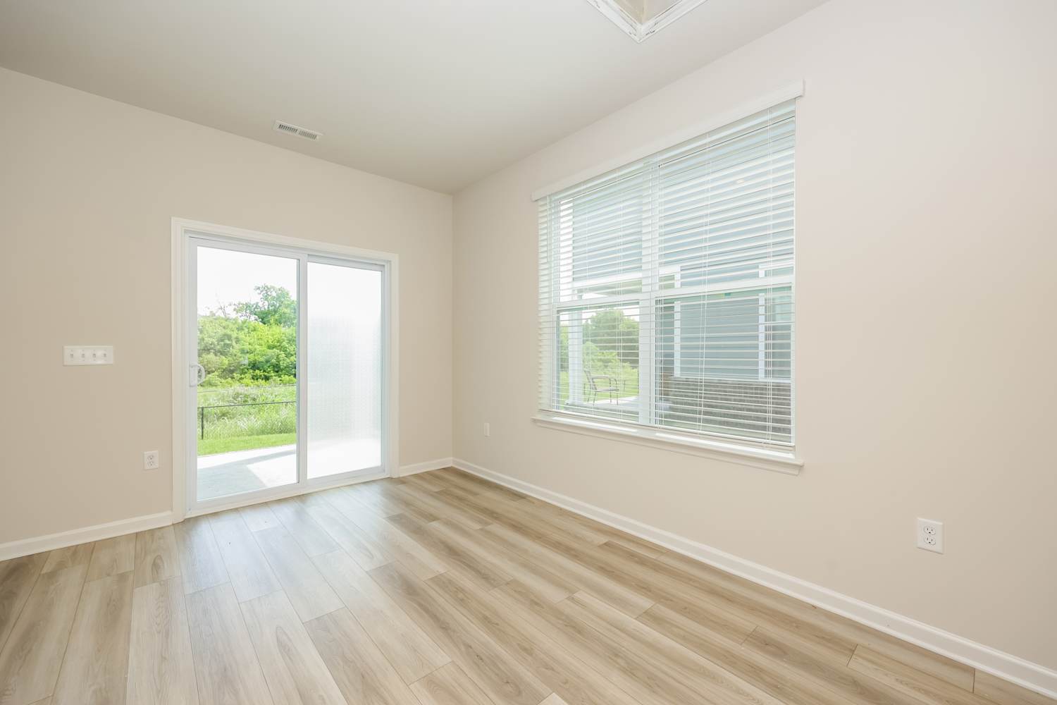 1071 Legacy Ct, Smyrna photo 9