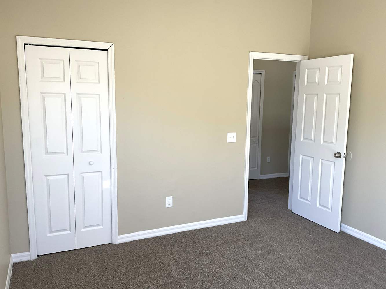 10710 Navigation Dr, Riverview photo 9