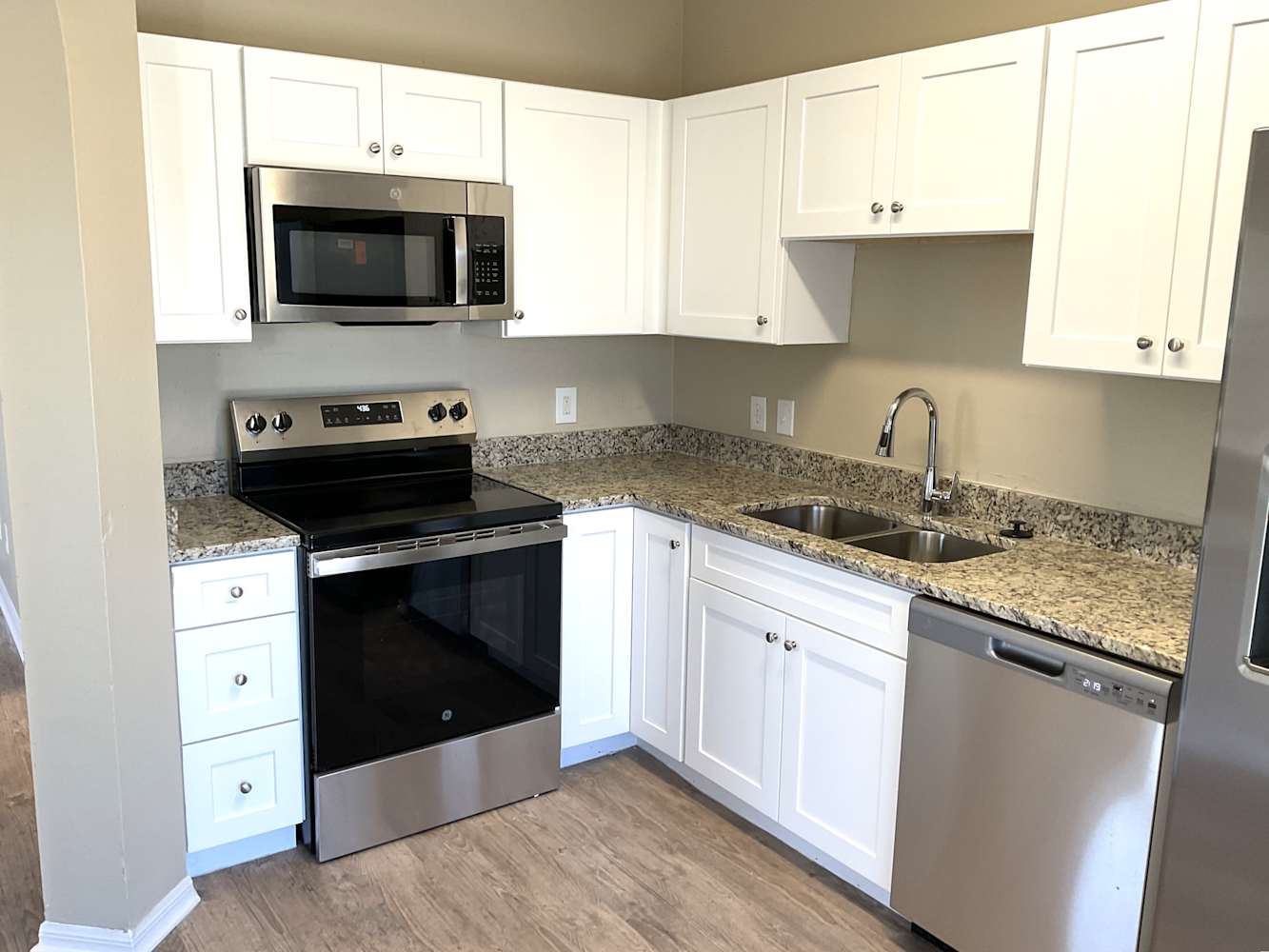 10710 Navigation Dr, Riverview photo 4