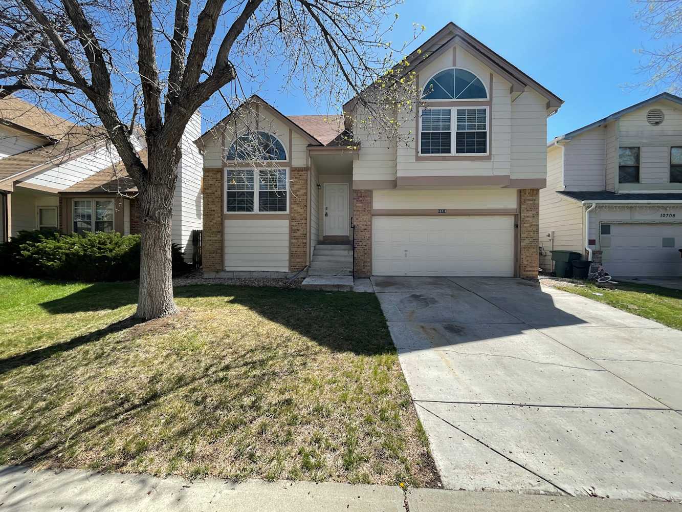 Front of 10718 Madison St, Thornton, CO