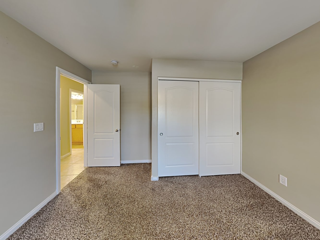 1072 Sapphire Sky Ct, Henderson photo 12