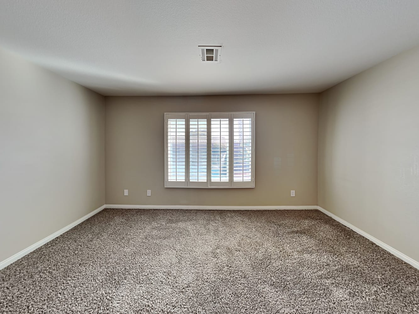 1072 Sapphire Sky Ct, Henderson photo 9