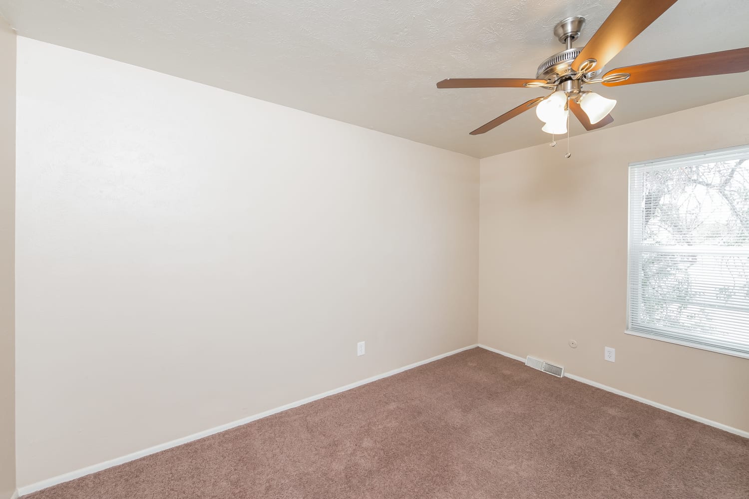 10744 Moore Cir, Westminster photo 9