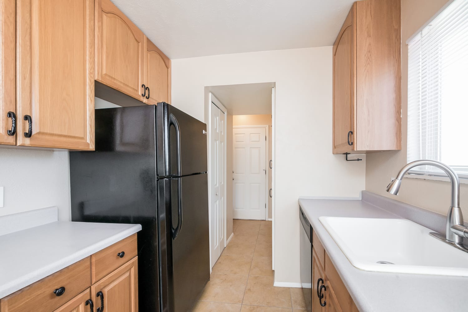 10744 Moore Cir, Westminster photo 5