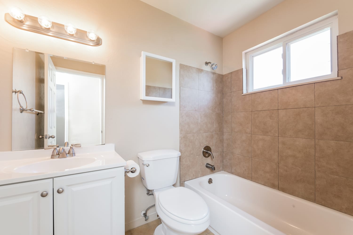 10744 Moore Cir, Westminster photo 12