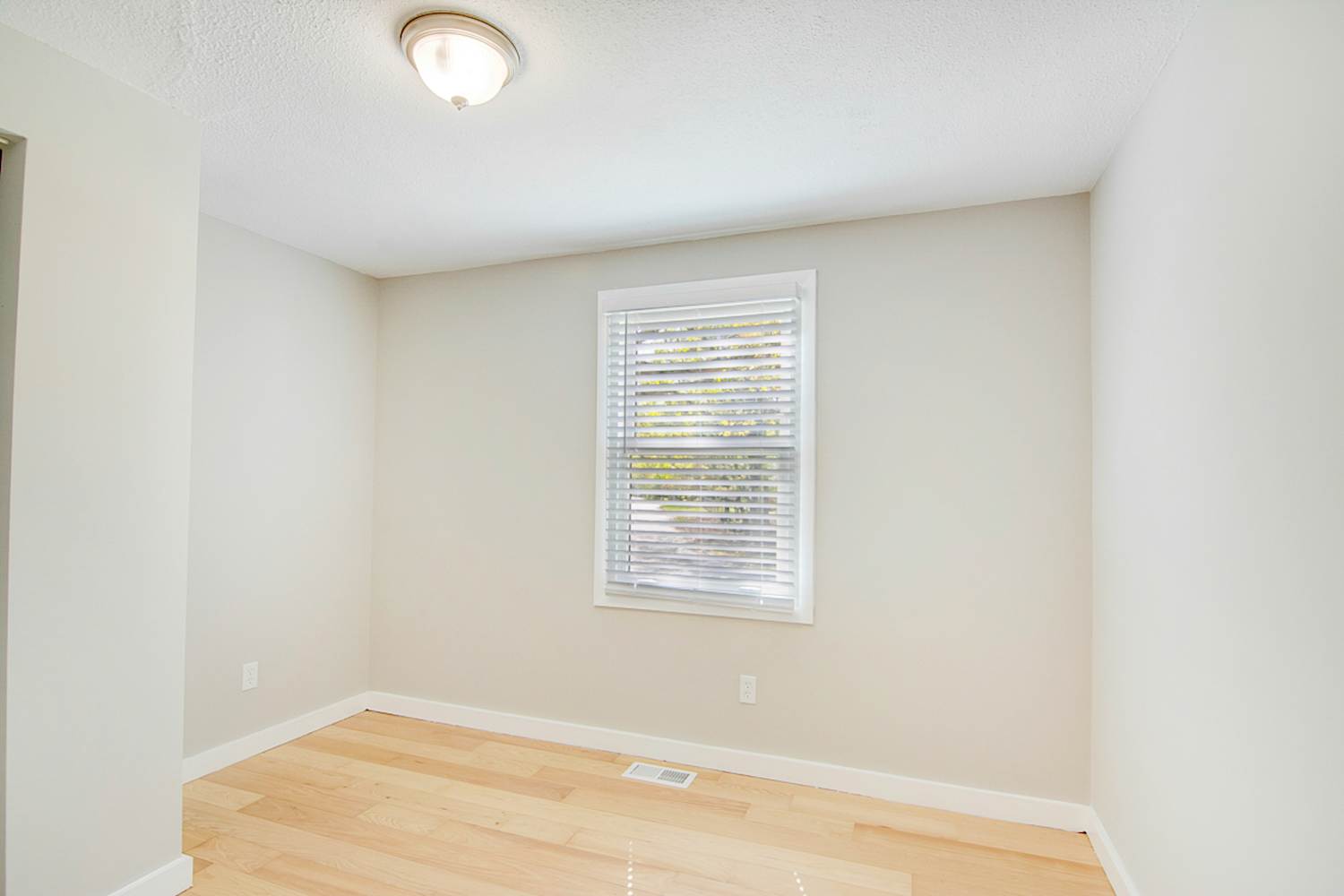 108 N Corncrib Ct, Cary photo 15