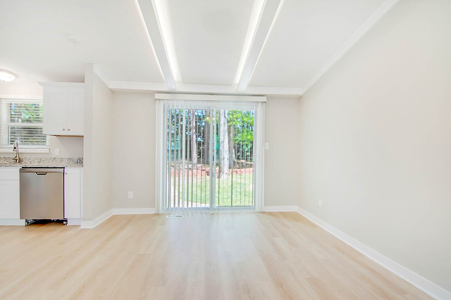 108 N Corncrib Ct, Cary photo 9