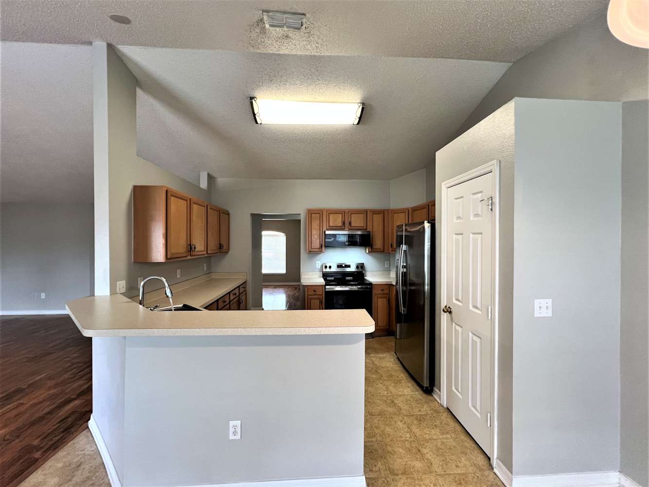 1080 SW McCoy Ave, Port Saint Lucie photo 8