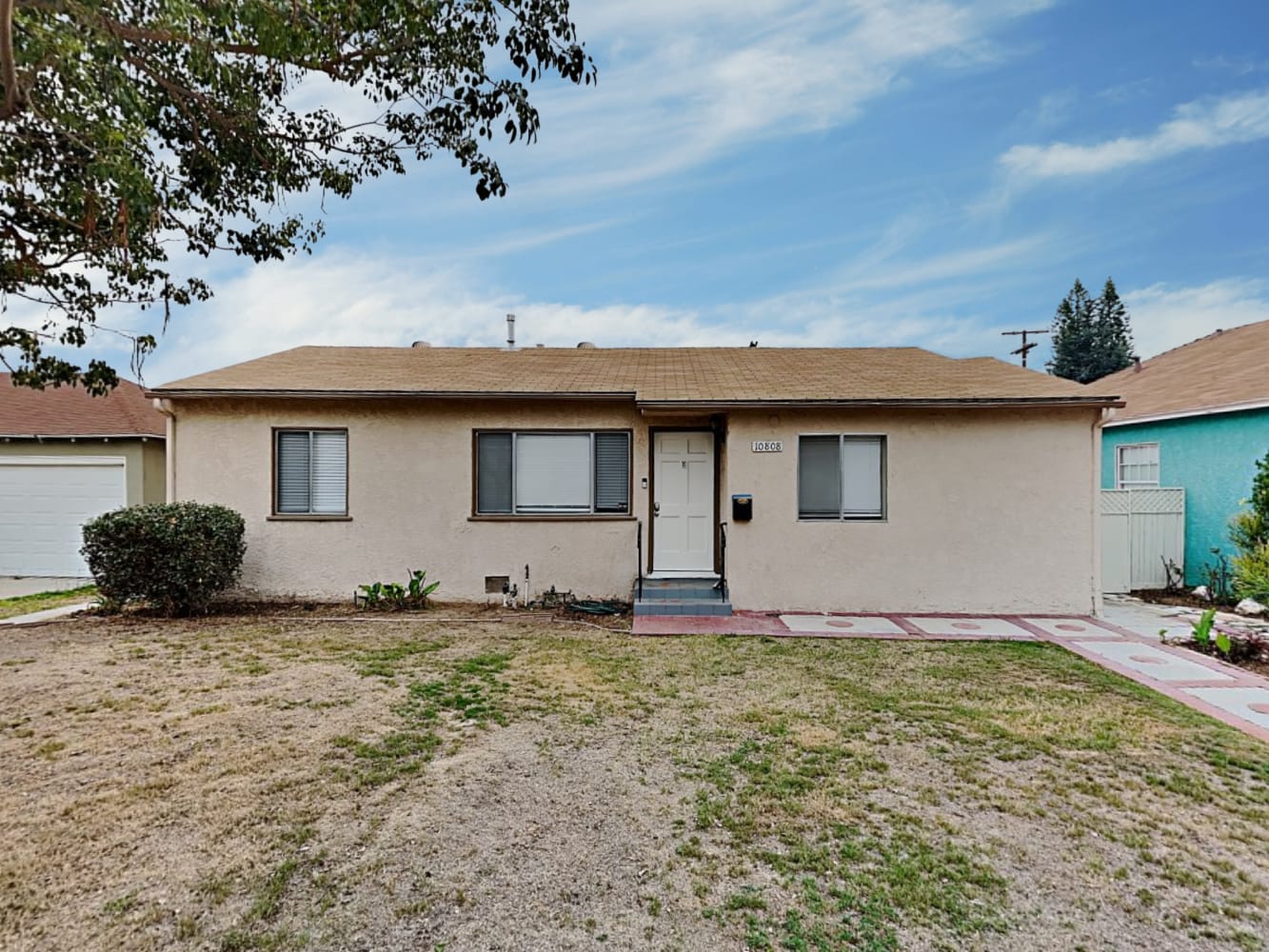 Front of 10808 Floral Dr, Whittier, CA