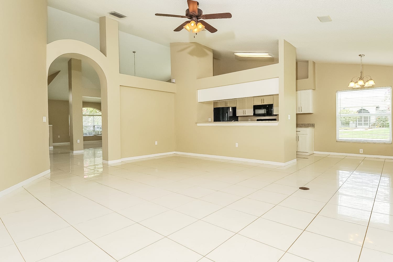 10819 Capstan Lake Dr, Riverview photo 7