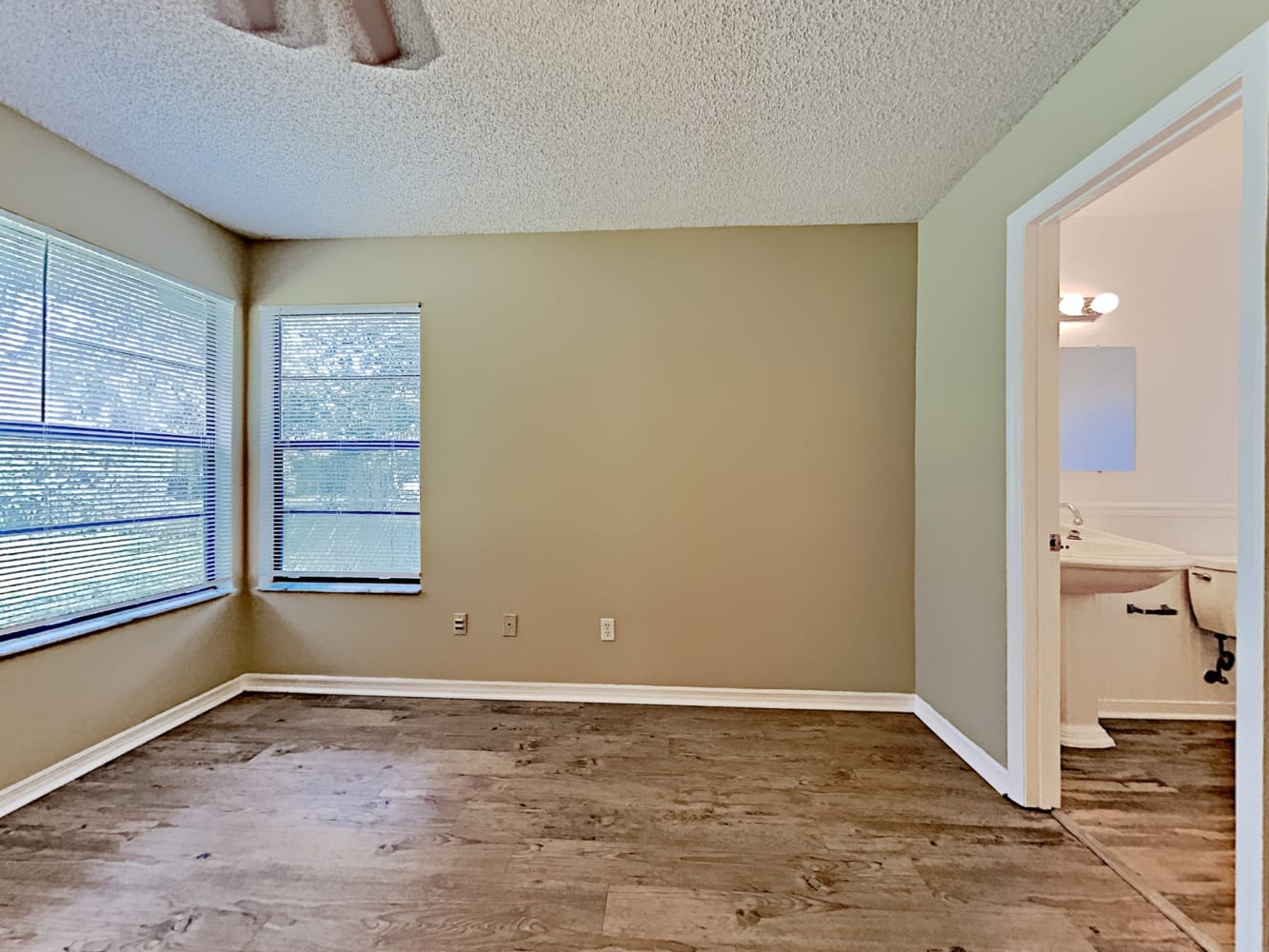 1082 Leeward Dr, Deltona photo 11