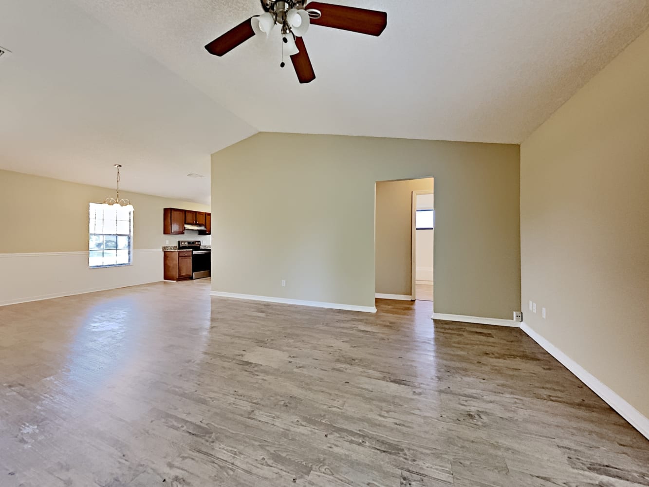 1082 Leeward Dr, Deltona photo 4