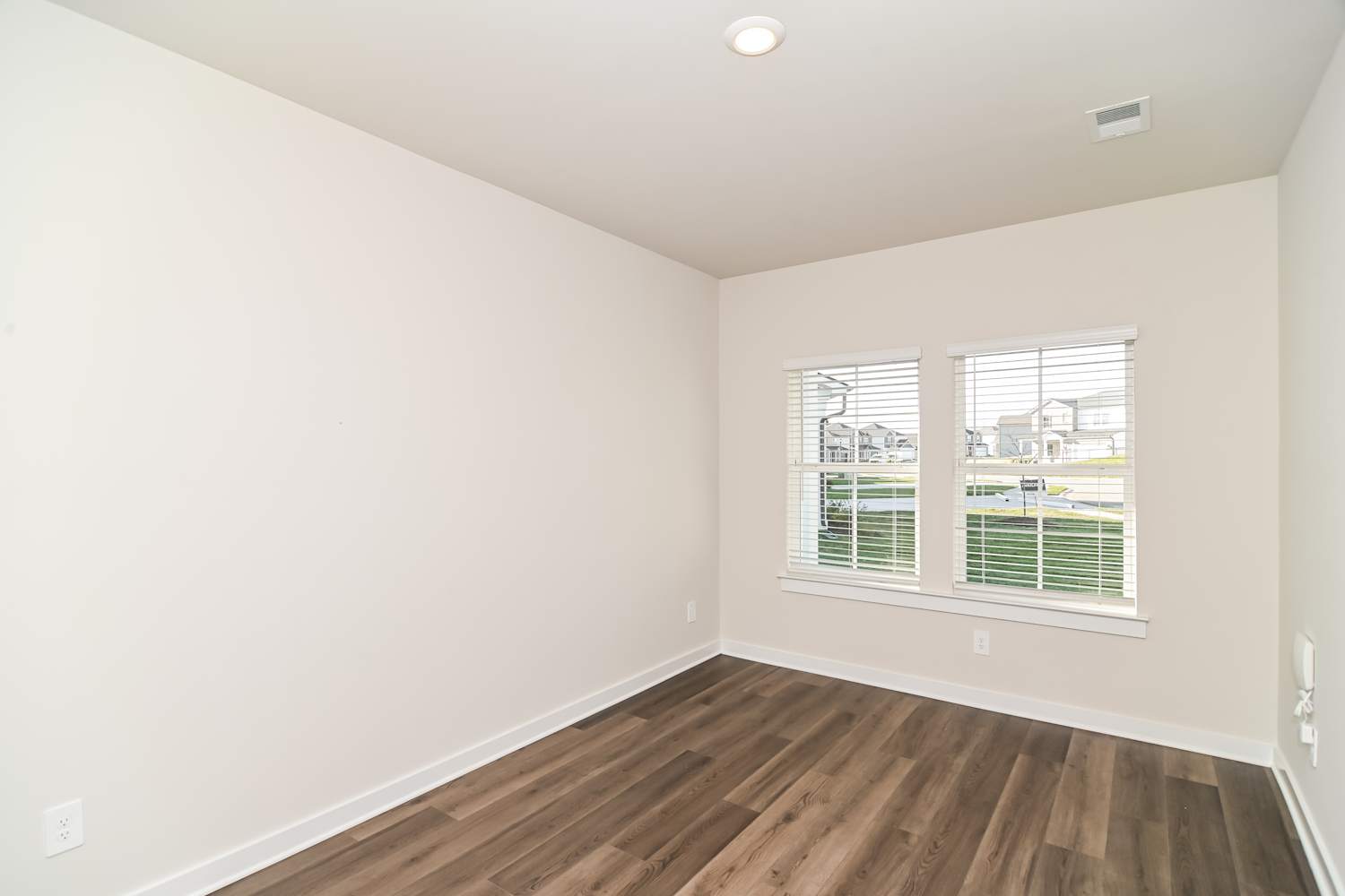 1083 Bluffton Circle, Clarksville photo 16