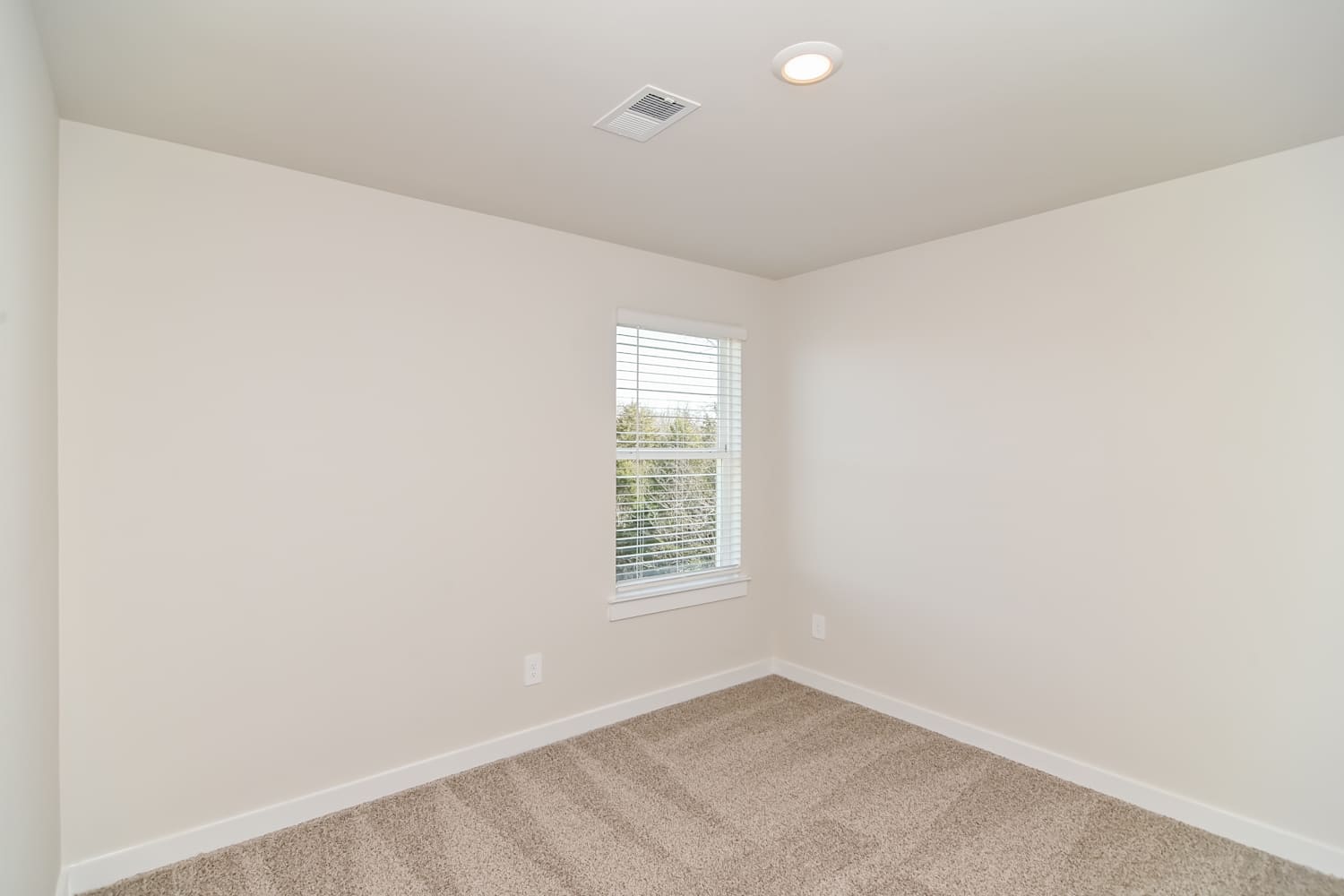 1083 Bluffton Circle, Clarksville photo 13