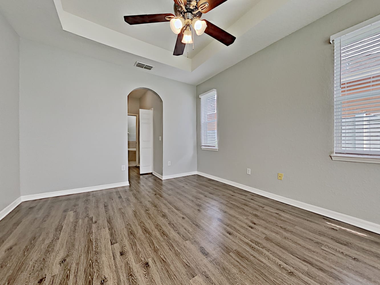 Front of 1083 Hermosa Way, Kissimmee, FL