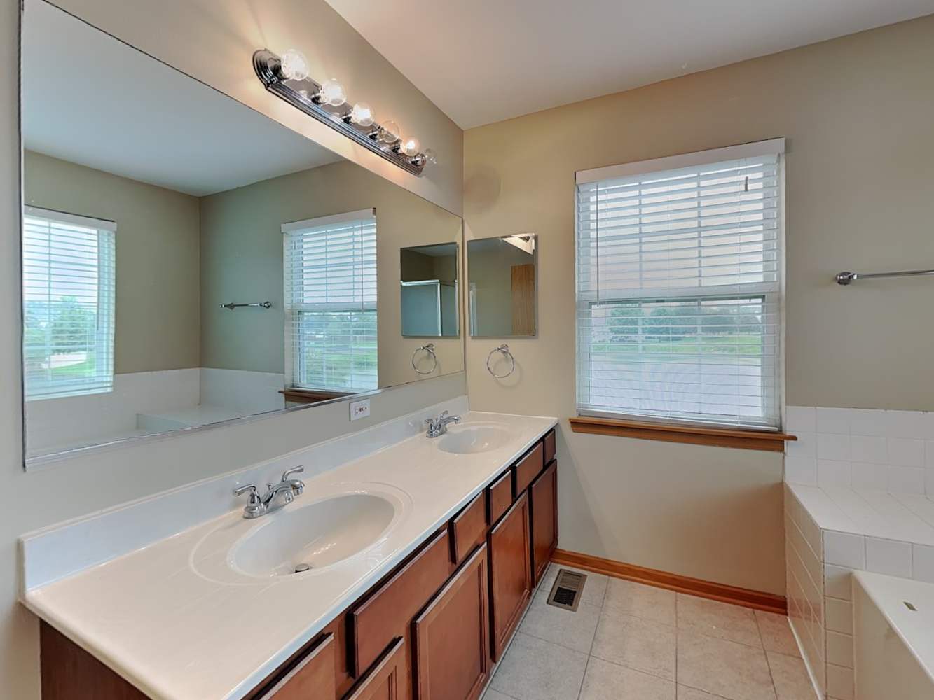 10880 Grand Canyon Ave, Huntley photo 17