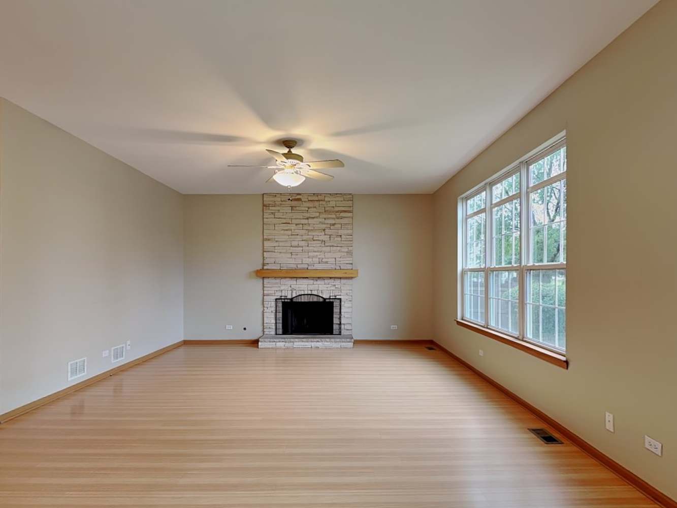 10880 Grand Canyon Ave, Huntley photo 6